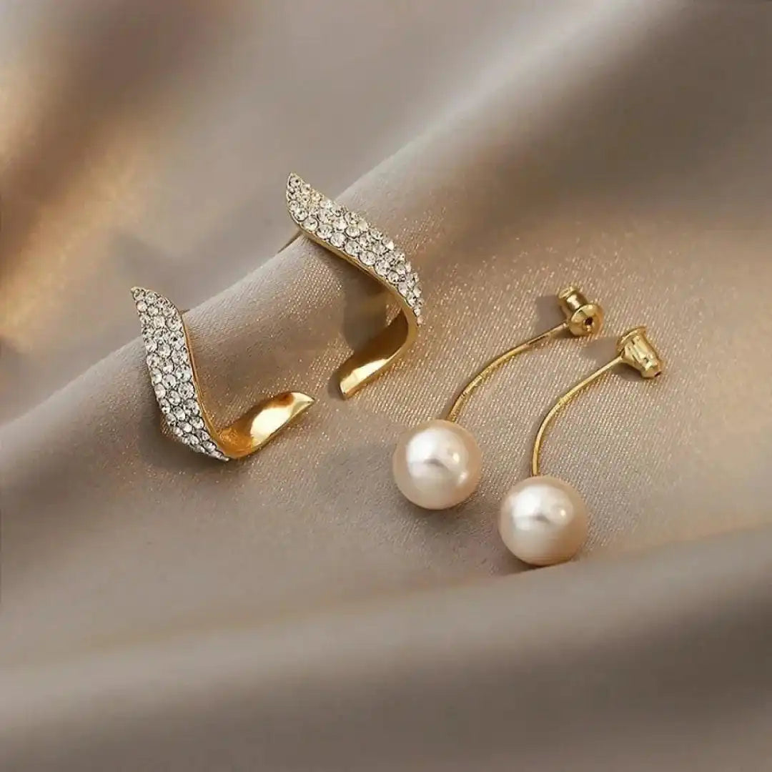 Elegantsed kuldsed kõrvarõngad pärlitega