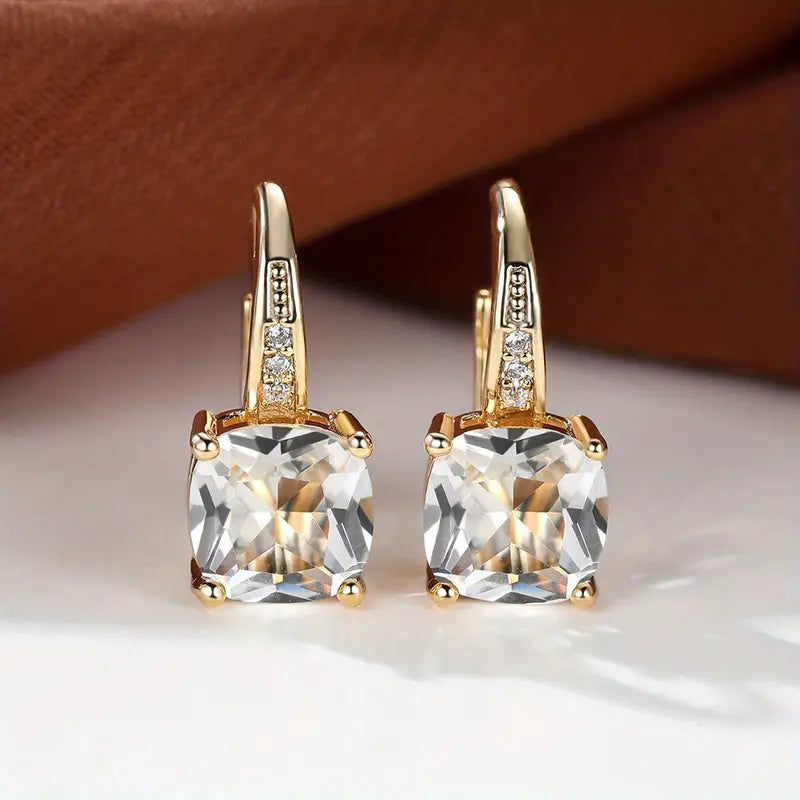 Hoop earrings with a mystical stone and sapphire | Gold