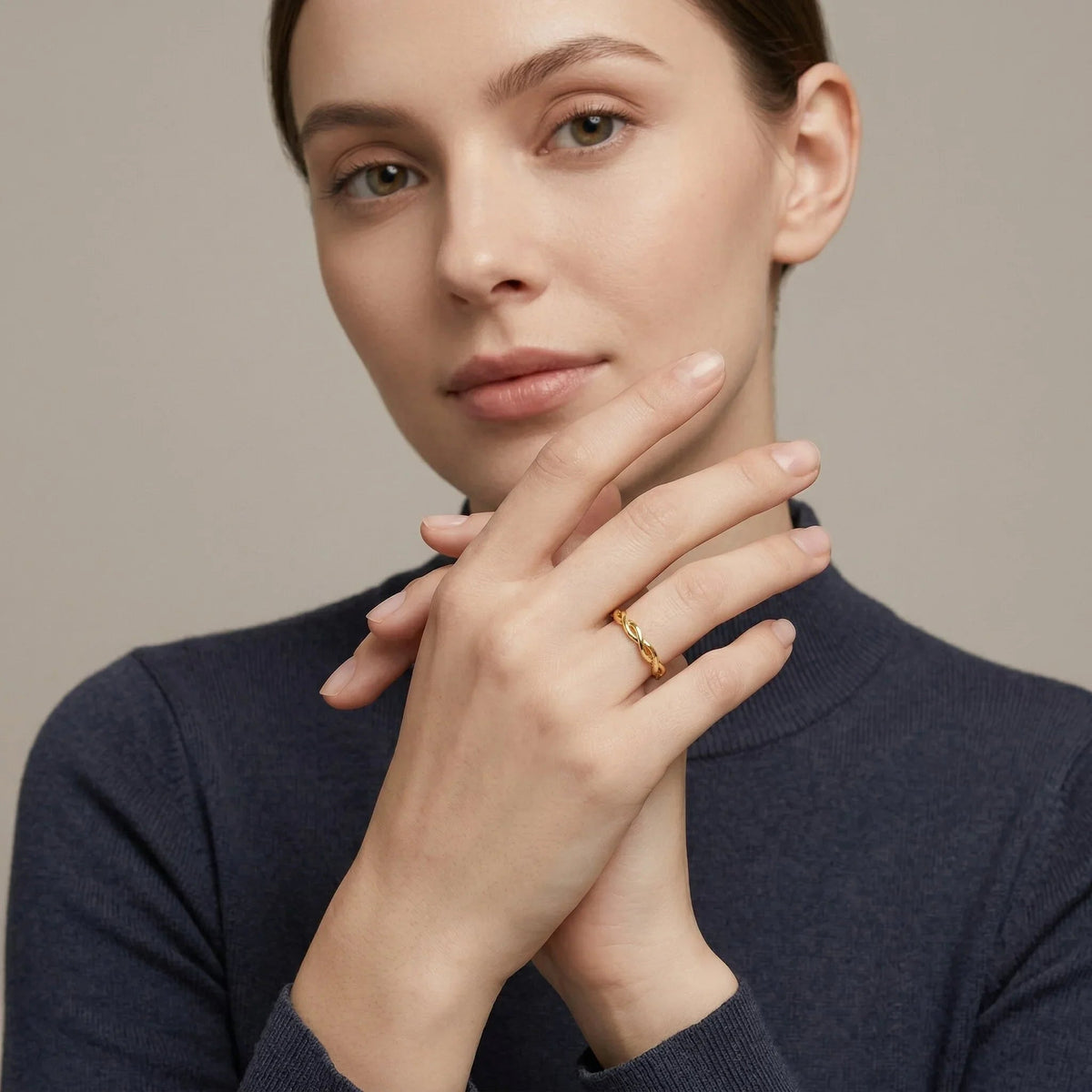 Keira kuldne sõrmus