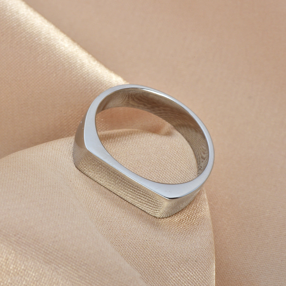 Ristkülikukujuline pitsersõrmus