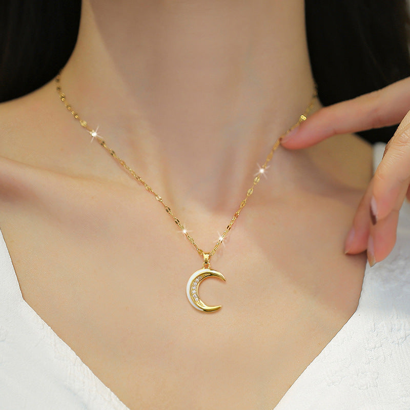 Kuldne kaelakee "Lunaire"