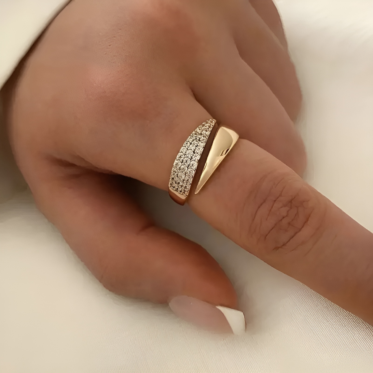 Julie | Elegantne aiasõrmus